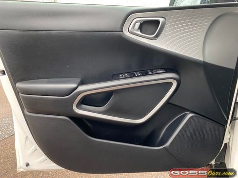 Used 2022 Kia Soul LX w/ Technology Package FWD image 21