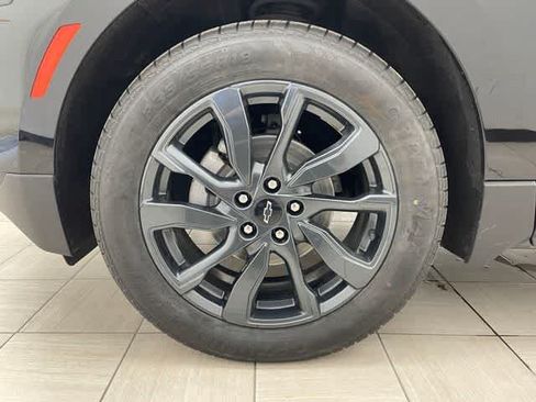 Certified 2023 Chevrolet Equinox RS AWD/4WD image 6