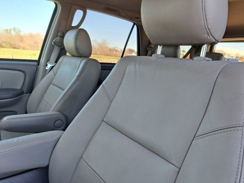 Used 2005 Toyota Sequoia Limited image 13