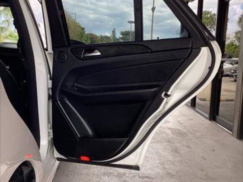 Used 2017 Mercedes-Benz GLE 43 AMG AMG GLE 43 w/ Premium 2 Package image 17