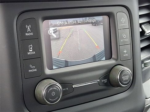 Used 2024 RAM 2500 Tradesman w/ Chrome Appearance Group image 12