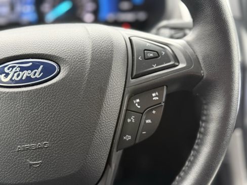 Used 2022 Ford Edge SEL image 21