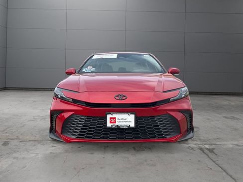 Used 2026 Toyota Camry XLE FWD image 8