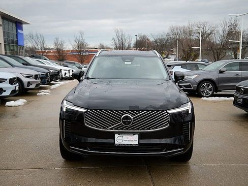 New 2026 Volvo XC90 B6 Plus w/ Protection Package Premier image 5