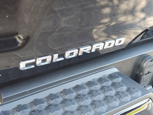 Used 2024 Chevrolet Colorado LT w/ LT Convenience Package II image 7