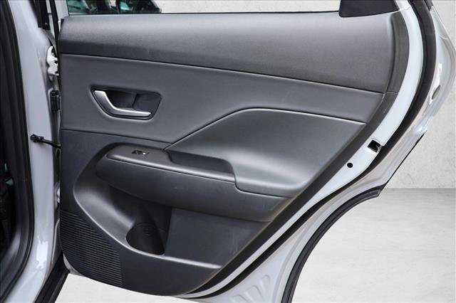 Used 2026 Hyundai Kona Limited FWD image 26