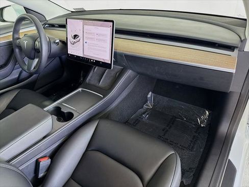 Used 2022 Tesla Model 3 RWD image 29