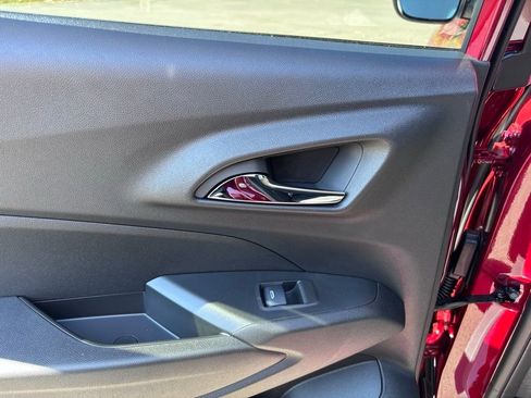 New 2025 Chevrolet Trax LT image 38