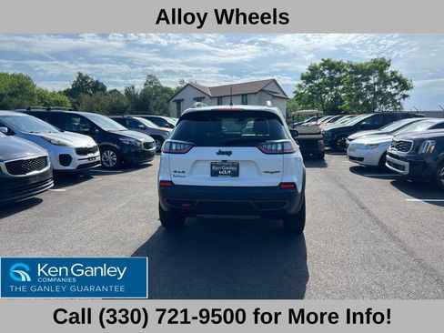 Used 2019 Jeep Cherokee Trailhawk w/ Comfort/Convenience Group AWD/4WD image 6