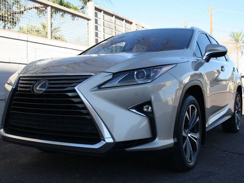 Used 2019 Lexus RX 450h AWD w/ Navigation Package image 27