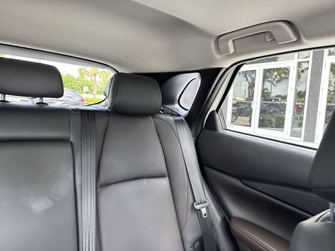 Used 2022 MAZDA CX-30 AWD 2.5 S w/ Premium Package image 19