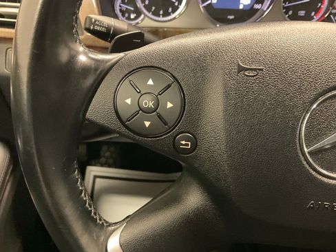 Used 2011 Mercedes-Benz E 350 4MATIC Sedan image 18