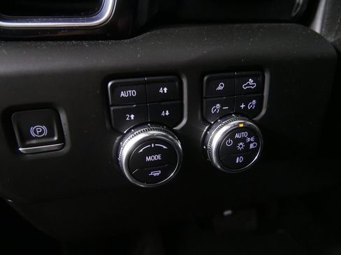 Used 2024 GMC Sierra 1500 Denali w/ Denali Reserve Package AWD/4WD image 20