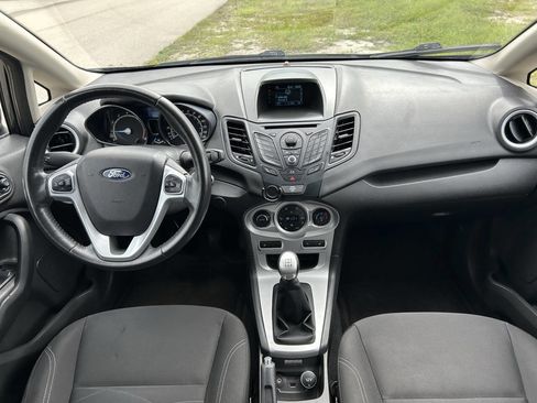 Used 2014 Ford Fiesta SE image 17