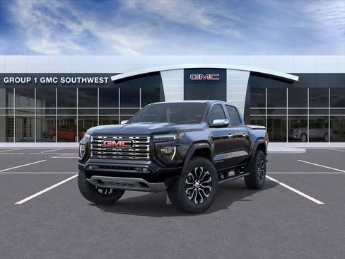New 2026 GMC Canyon Denali image 8