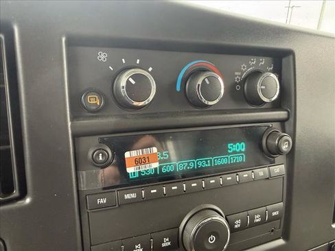 New 2025 Chevrolet Express 3500 w/ Power Convenience Package RWD image 12