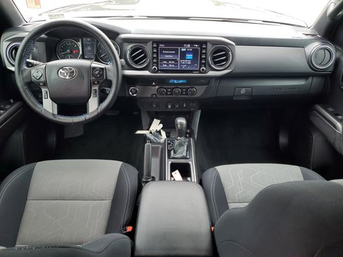 Used 2021 Toyota Tacoma TRD Sport image 16