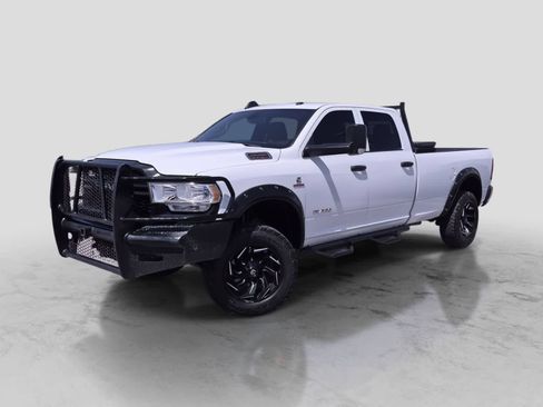 Used 2022 RAM 2500 Tradesman AWD/4WD image 1