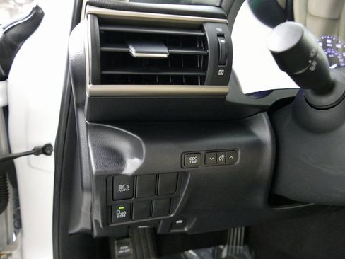 Used 2018 Lexus IS 300 AWD image 14