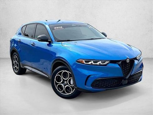Used 2025 Alfa Romeo Tonale AWD/4WD image 12