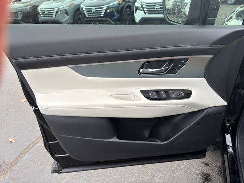 New 2026 Nissan Murano SL image 17