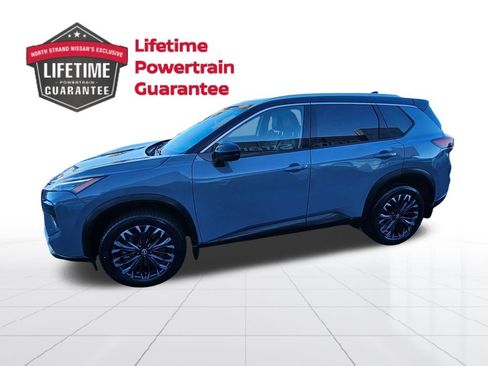 Certified 2025 Nissan Rogue SL w/ Tech Package FWD image 2