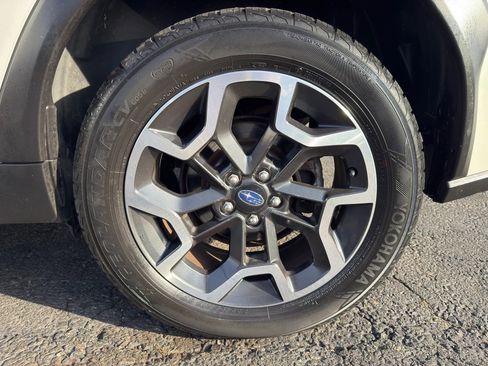 Used 2016 Subaru Crosstrek 2.0i Premium image 11