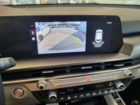 Certified 2024 Kia Telluride S w/ S Sunroof Package FWD image 17