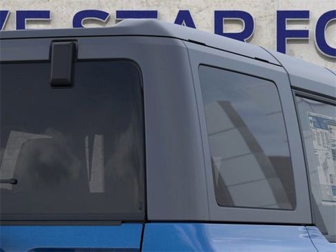 New 2025 Ford Bronco Base image 25