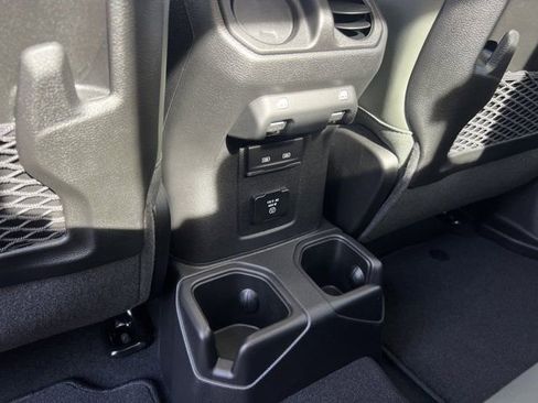 New 2026 Jeep Gladiator Mojave w/ Steel Bumper Group image 16