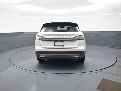 Used 2020 Lincoln Nautilus Reserve w/ Equipment Group 201A AWD/4WD image 4