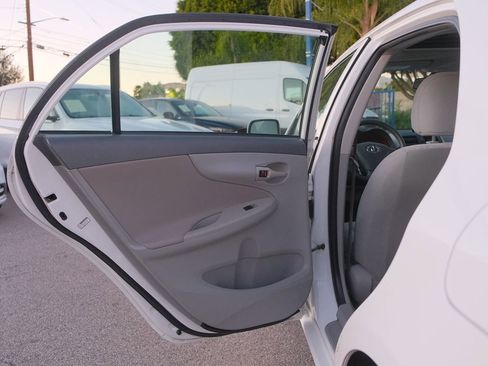 Used 2009 Toyota Corolla LE image 27