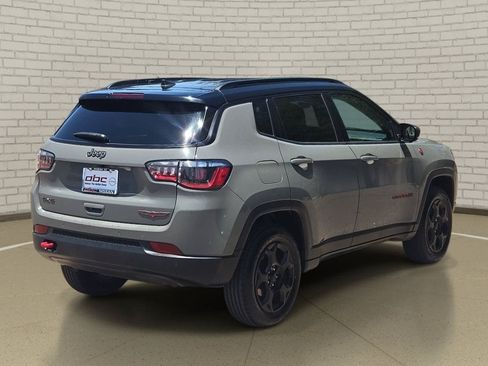 Used 2023 Jeep Compass Trailhawk AWD/4WD image 5