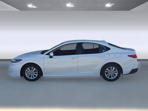 Used 2026 Toyota Camry LE w/ Convenience Package FWD image 2