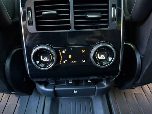Used 2018 Land Rover Range Rover Sport Supercharged AWD/4WD image 22