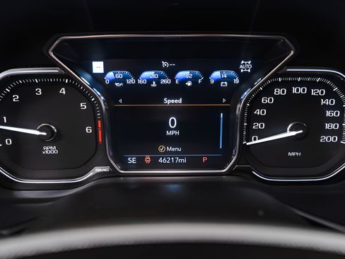 Used 2021 GMC Yukon Denali AWD/4WD image 12