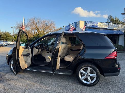 Used 2018 Mercedes-Benz GLE 350 4MATIC w/ Premium 1 Package image 23