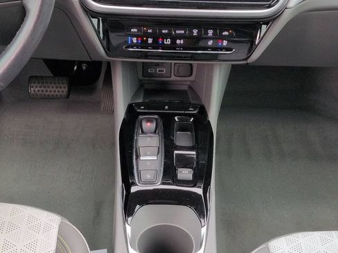 Used 2023 Chevrolet Bolt EUV Premier w/ Sun & Sound Package FWD image 19