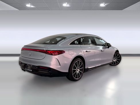 Used 2023 Mercedes-Benz EQS 580 4MATIC Sedan image 8