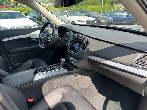 Used 2018 Volvo XC90 T6 Momentum w/ Convenience Package AWD/4WD image 22