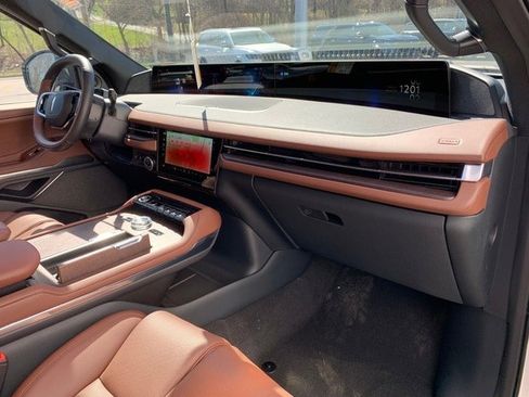 New 2026 Lincoln Navigator Reserve AWD/4WD image 20