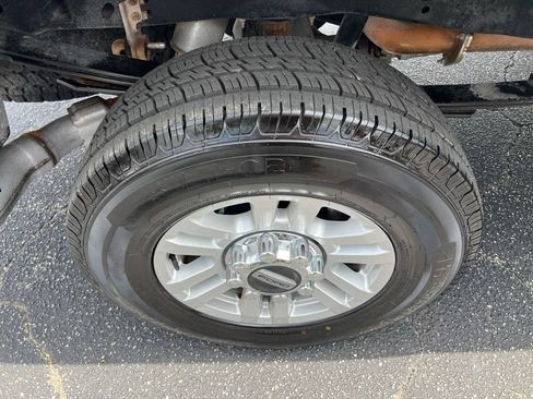 Used 2019 Ford F250 XL w/ STX Appearance Package AWD/4WD image 13