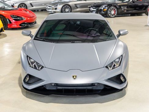 Used 2022 Lamborghini Huracan EVO RWD image 9
