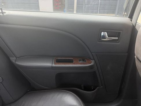 Used 2008 Ford Taurus Limited FWD image 32