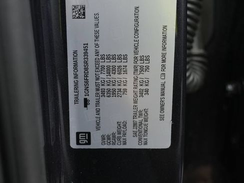 Used 2025 Chevrolet Suburban Premier AWD/4WD image 65
