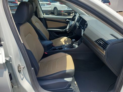 Used 2021 Volkswagen Jetta SEL Premium FWD image 18