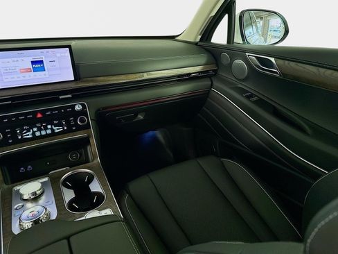 New 2026 Genesis GV80 2.5T Advanced image 26