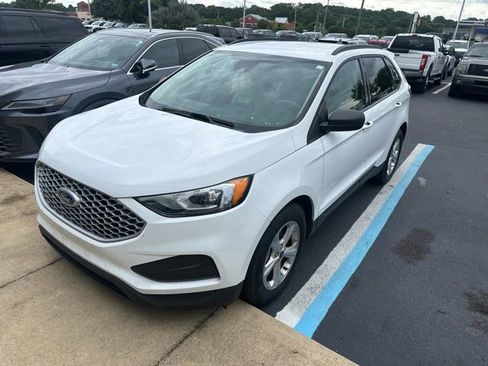 Used 2024 Ford Edge SE AWD/4WD image 1