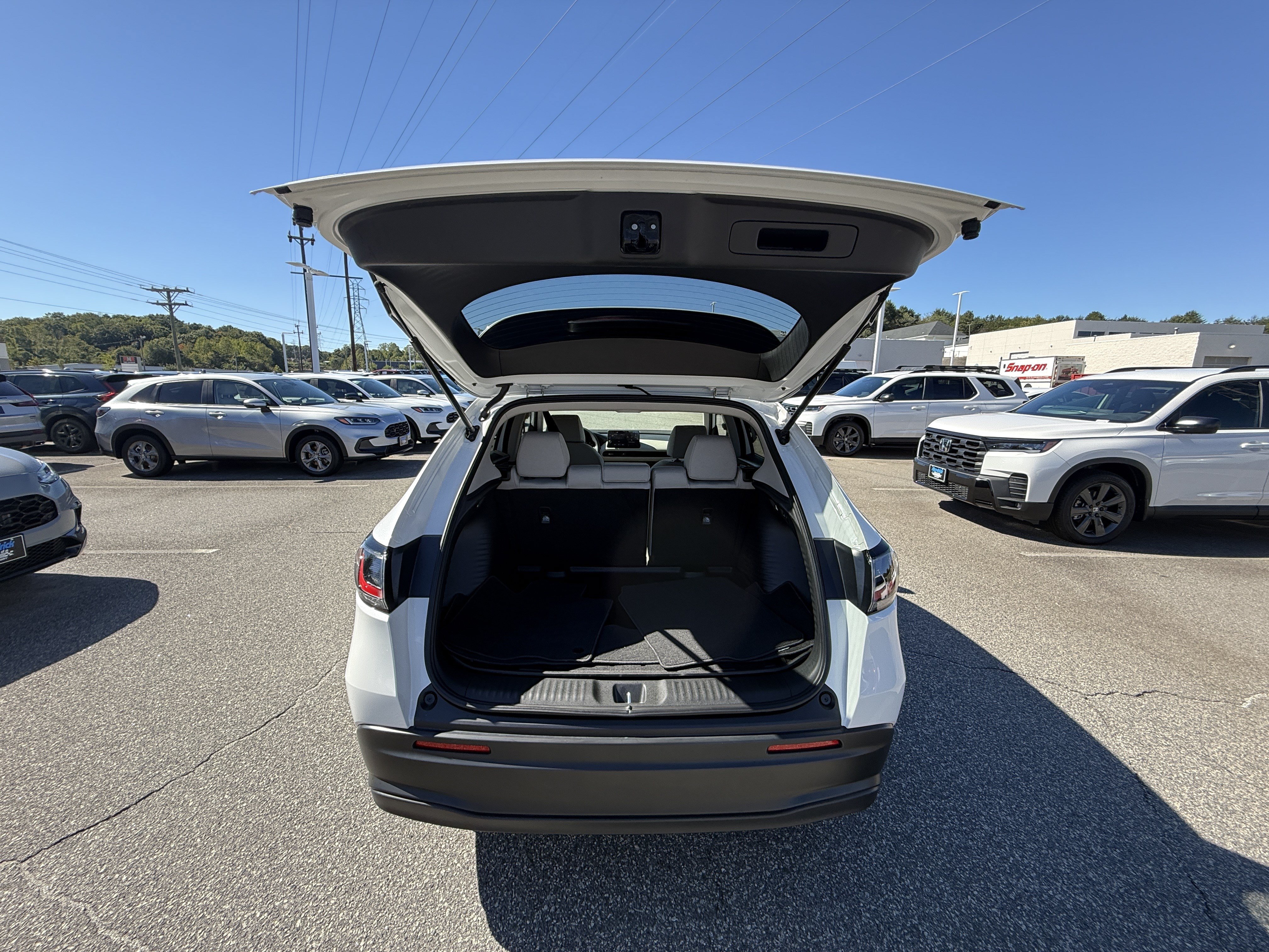 Used 2026 Honda HR-V LX image 32