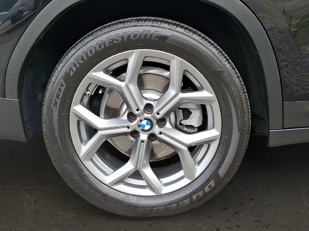 Used 2024 BMW X3 xDrive30i w/ Premium Package AWD/4WD image 9